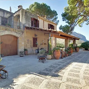 Poggio Di Mare Bed & Breakfast Castelluzzo